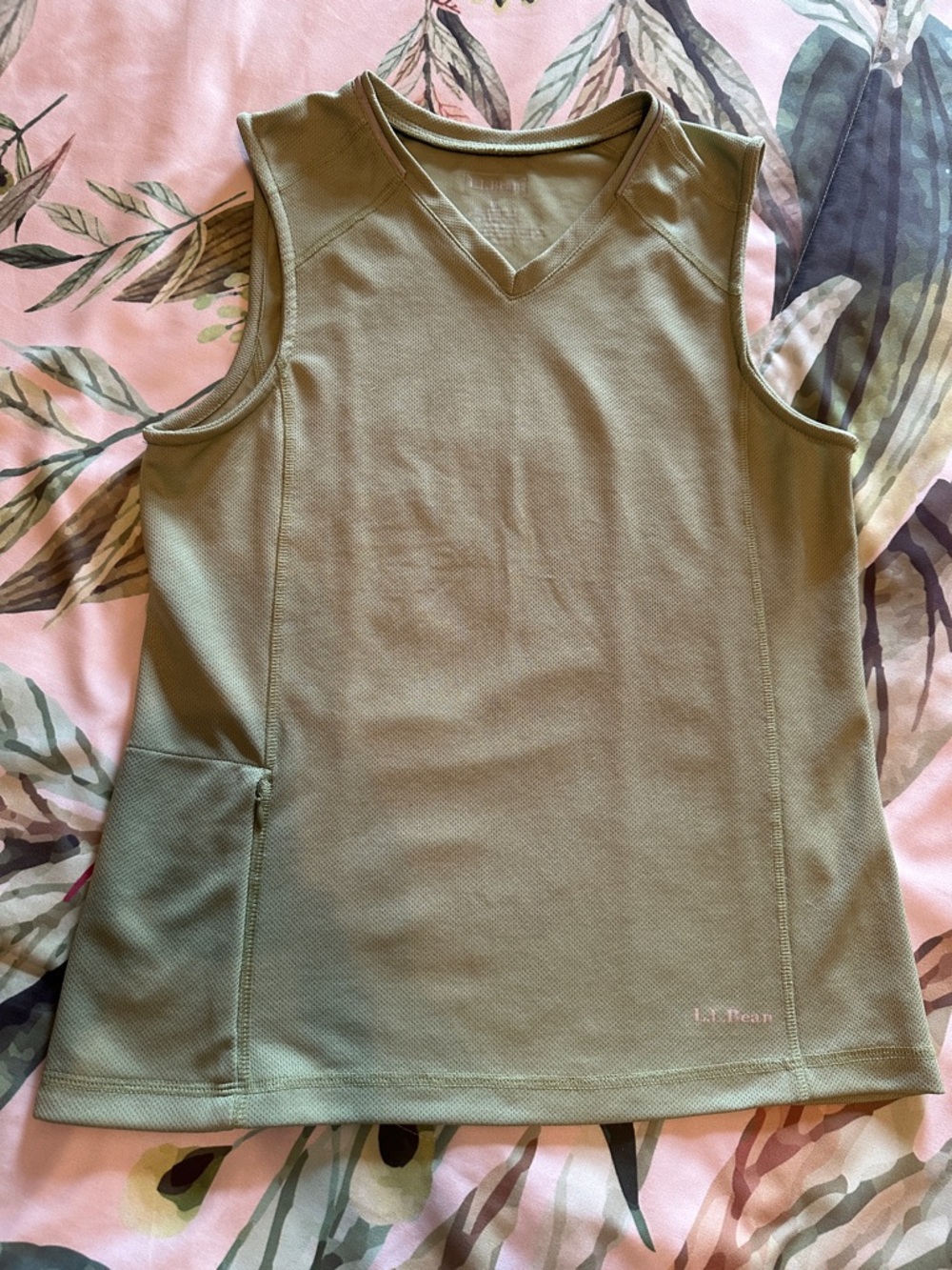 L.L. Bean Pale Green Tank with V-Neck and Side Pocket Size Medium